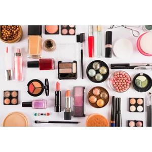 Maklon Kosmetik Solusi Praktis Memulai Brand Kecantikan Anda